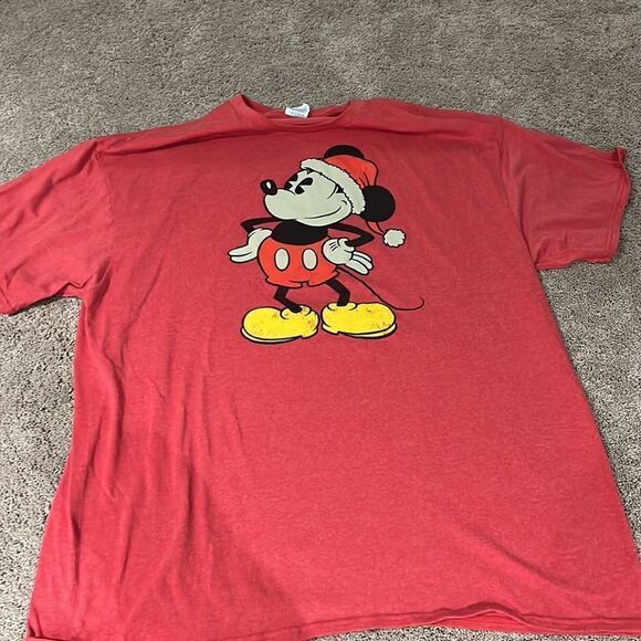 Marvel Disney Tshirts worn once ! Size 2xl - Picture 2 of 5